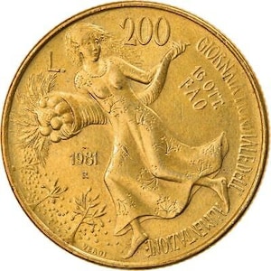Italy 200 Lire Coin | FAO - World Food Day | Villa Lubin | Cornucopia | 1981