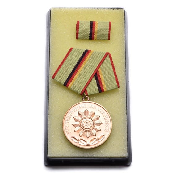 German GDR Military Army Bronze Medal for National Police Outstanding Merit Award