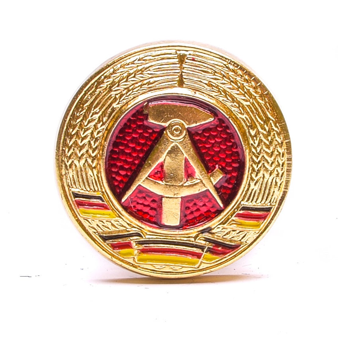 東ドイツ DDR 国民人民軍 軍 NVA 兵士 帽子ピン 花形帽章 東ドイツ DDR 国民人民軍 軍 NVA 兵士 帽子ピン 花形帽章