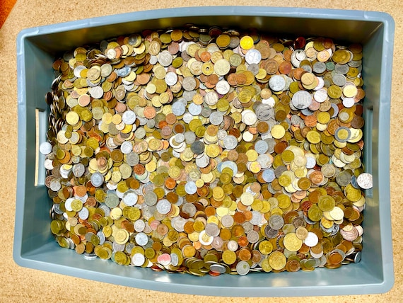 Damaged Coins for Craft Supplies Jewelry Bracelets Rings Earrings Necklaces Bulk Junk Dirty Currency | By weight: 2 Lbs - 4.3 Pounds