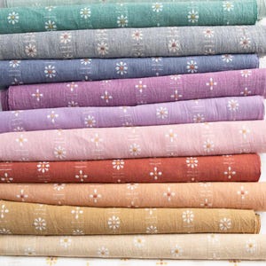 Forest Forage Daisies Fabric by the 1/4 Yard