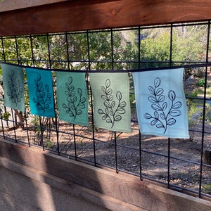 Spring Sprigs Garden Flags/Bunting Greens