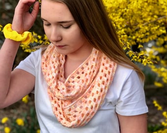 Beginner Crochet Infinity Scarf