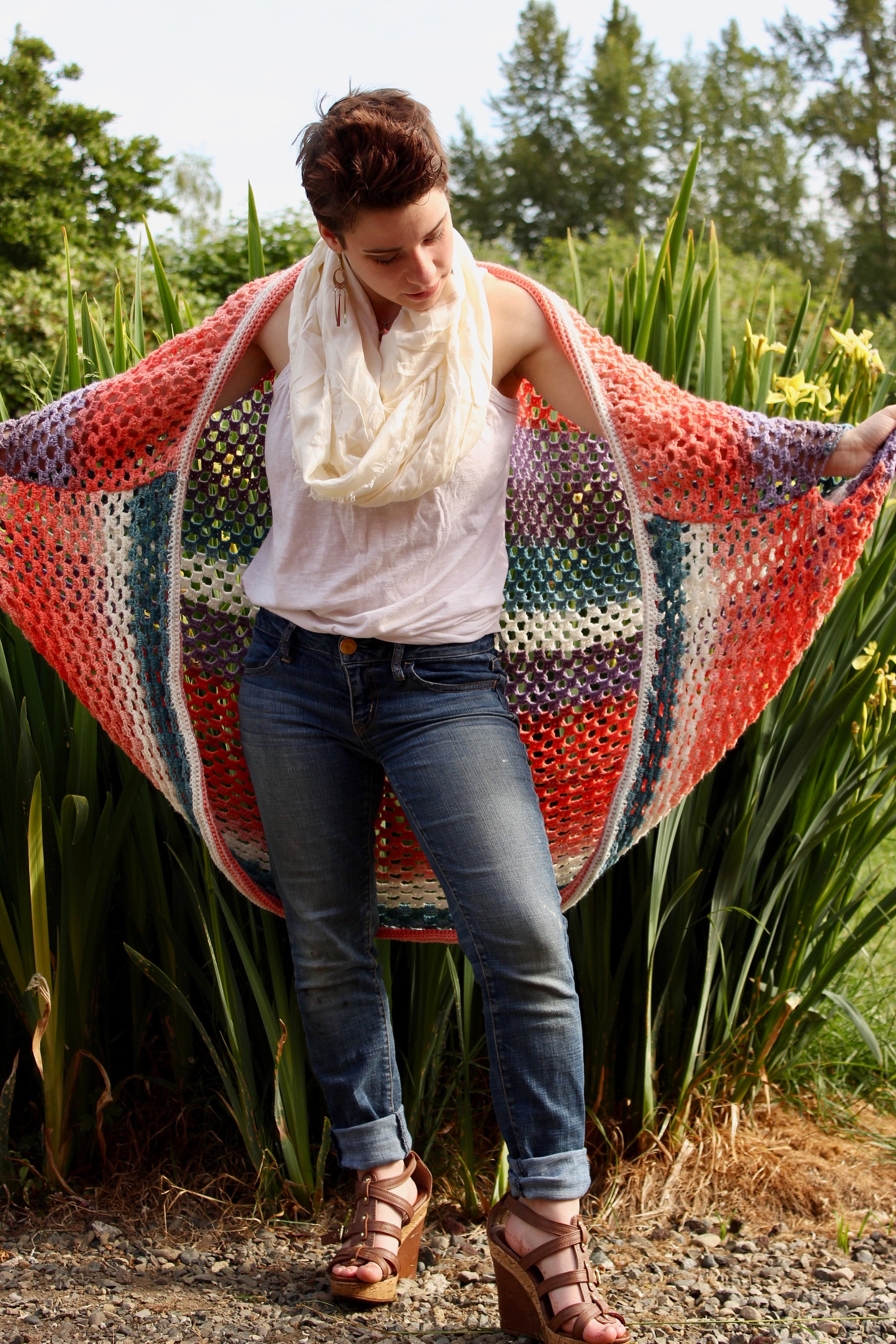37 Japanese Crochet Patterns to Explore: Bags, Motifs, Amigurumi, and Lace 35 Boho Kimono Cardigan