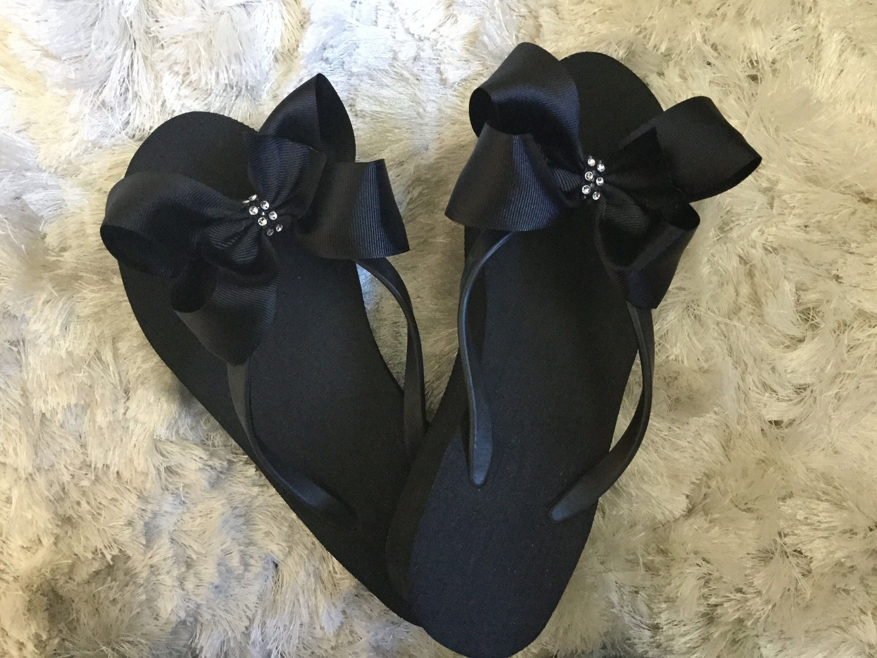 cute black flip flops