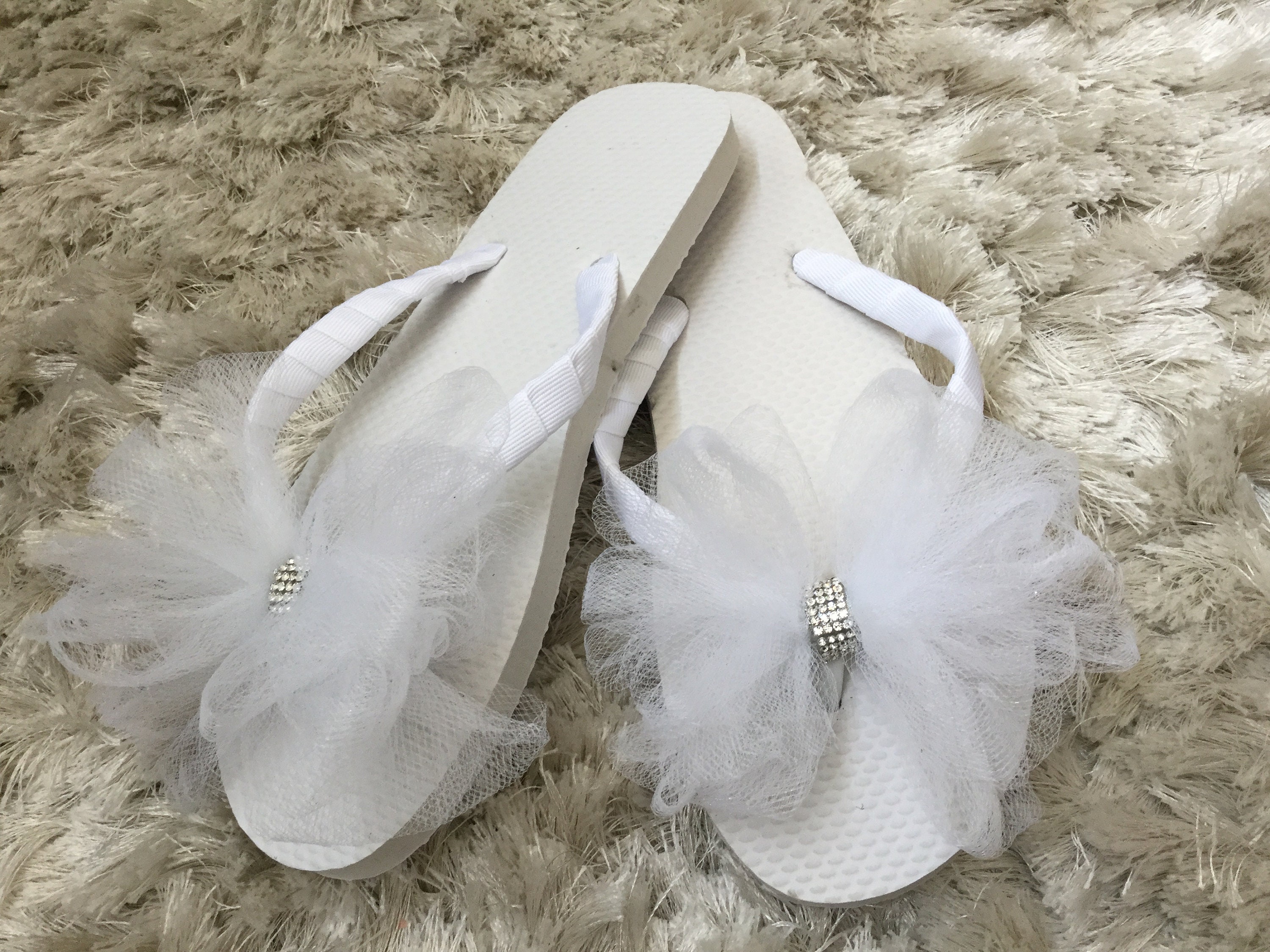 cute flip flops with bows