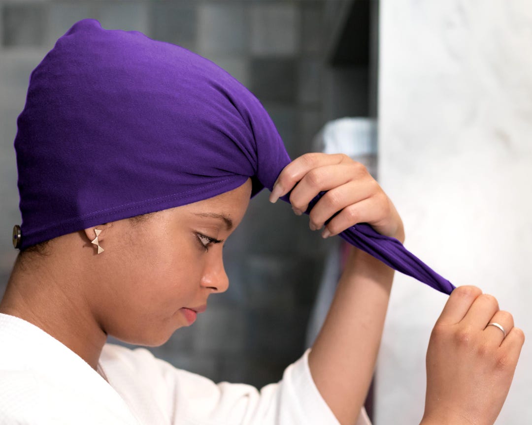 Capelli Mossi Fare Turbante Con Foulard Cuffia Di Seta Elegante
