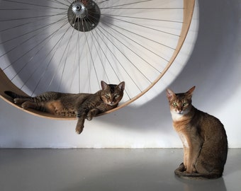 La roue du chat murale par HolinDesign