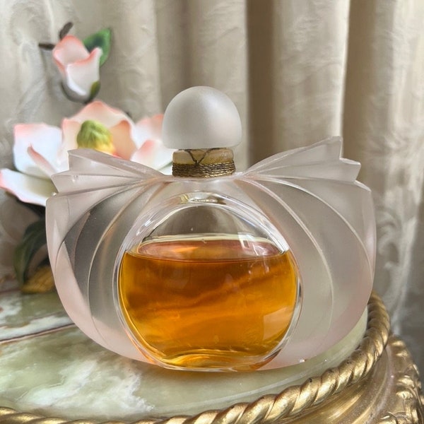 Rene Lalique, "Catogan", "Poneytail", "Bow" filled with "Lalique de Lalique" perfume