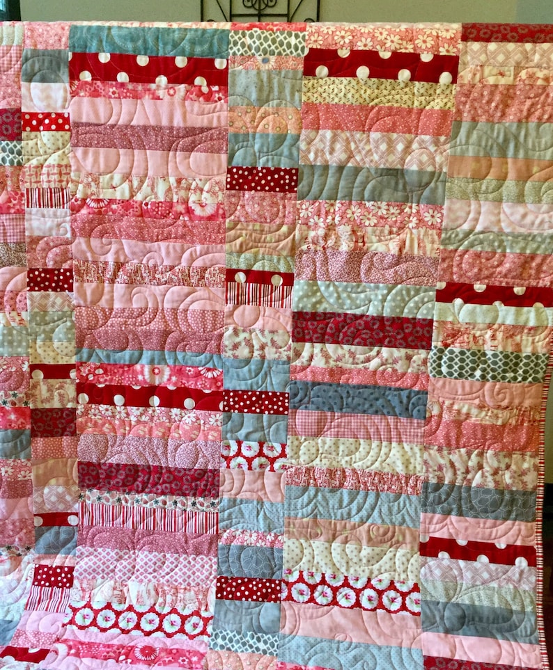 large throw quilt modern large lap quilt homemade red pink quilt feminine modern quilt Made to order Handmade pink red quilt