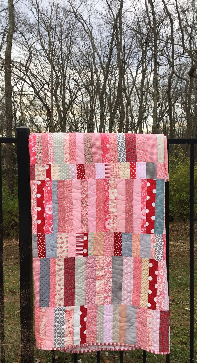 large throw quilt modern large lap quilt homemade red pink quilt feminine modern quilt Made to order Handmade pink red quilt