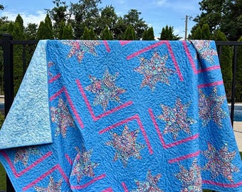 Handmade quilt, twin bed Sawtooth Star quilt, Kaffe designer fabric on blue