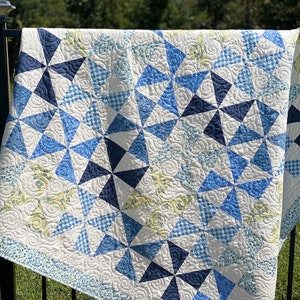 Pinwheel quilt multicolor handmade, your choice of colors, made to order in any size, shower or birthday gift, bed, crib or throw