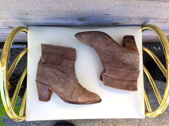 Size 6.5 suede chelsea ankle boots//cowboy ankle b