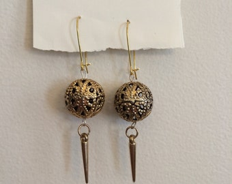 Vintage bead spike earrings