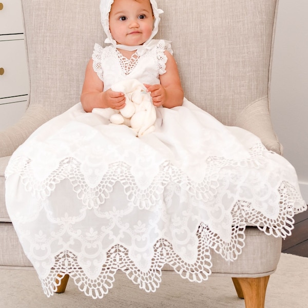 SOLDES- Robe en dentelle pour bébé fille « Lily » | Robe de baptême et de baptême ivoire clair | Robe de cérémonie pour bébé fille | Robe de soirée en dentelle ivoire clair | VENTE FINALE