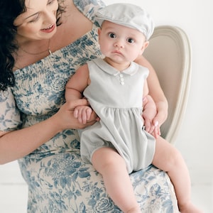 Sample Sale | Romper &#39;Grayson&#39; voor babyjongen | Grijze linnen jongensoutfit voor doop en zegen | LAATSTE VERKOOP