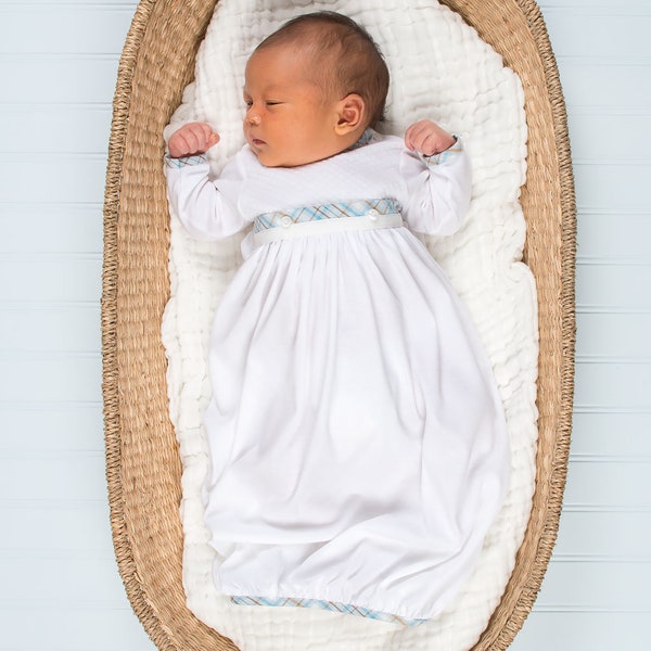 SOLDES- Robe de chambre en coton pour nouveau-né « Mason » | Robe de chambre en coton pour nouveau-né pour bébé garçon | Robe bébé garçon à ramener à la maison | Layette en coton blanc | VENTE FINALE