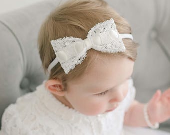 Diadema para bebé con lazo de encaje blanco / Diadema para bautizo, cinta de seda / Colección 'Aria'