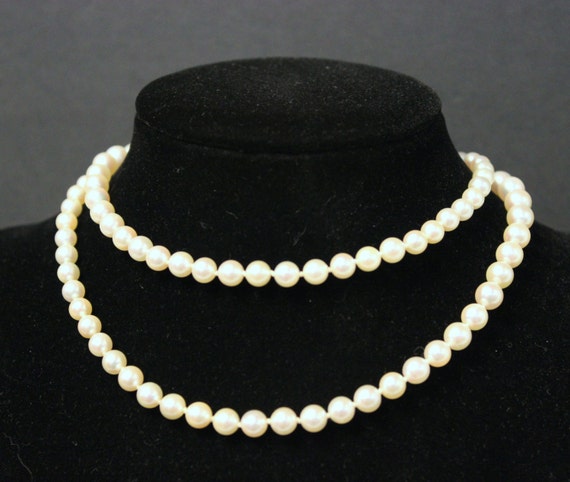 Graduated akoya pearl necklace clearance