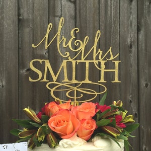 Mr and Mrs Cake Topper/Custom Last Name/Topper/Custom Cake/Topper/Personalized Script/ Cake topper/ Quick Ship/Gold/Silver/Natural/Rose Gold