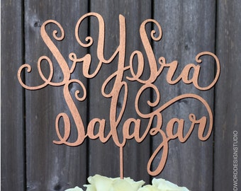 Custom Spanish Wedding Cake Topper  Personalized Hispanic Script Last Name Cake Topper (Gold/Silver/Natural)