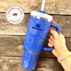 Vaso Celestial, Vaso Grabado, posparto, Vaso de 40 oz con asa, estrellas y luna, temática del cielo, sol y luna, universo bohemio, nube