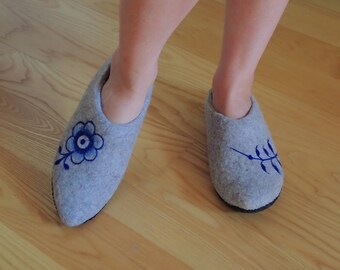 Hand felted slippers Elf slippers Boiled wool slippers Personalized gift Hygge home shoes, wool clogs,felt slippers,ECO, Valentine day gift,