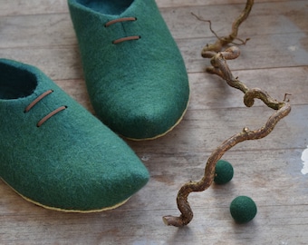 Scandinavian felted slippers Boiled wool slippers, Dutch clogs, home shoes, wool clogs, valentines gift for her, emerald green, eco, unique