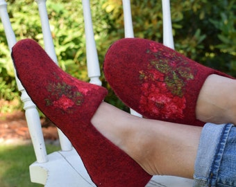 Red woolen slippers, folk rustik felted mules, organic wool clogs, boiled wool slippers, sutsko, hippy style, hygge, Valentine's day gift