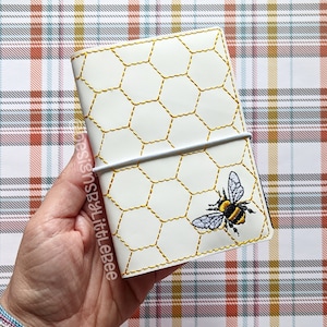 Honeycomb & Bee – Notebook Covers - 2 sizes - Instant Download Embroidery Design