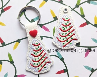 Christmas Tree Cake – Snap Tab & Eyelet Fob - Instant Download Embroidery Design