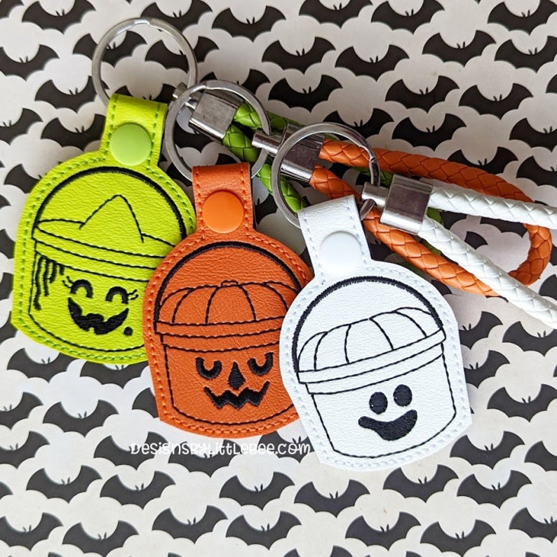 Halloween Pail Trio – Set med tryckknappar och öljetter – Broderidesign direkt nedladdning bild 1