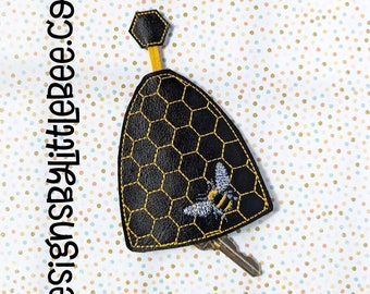 Honeycomb and Bee – Key Bell - Instant Download Embroidery Design