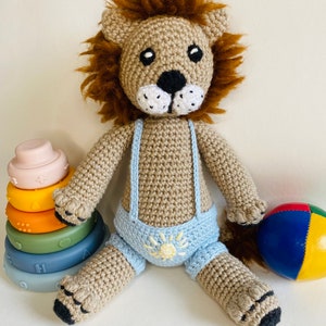Leo the lion, amigurumi lion, crochet lion, lion toy, lion plushie, handmade lion, lion soft toy