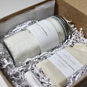 Coffret cadeau noix de coco et lavande | Coffret bain Coffret spa Cadeau nouvelle maman pour maman Coffret cadeau bien-être Cadeau soins personnels Cadeau pour elle Savon naturel Soins de la peau