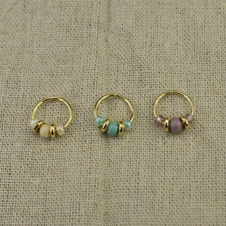 cartilage earring,tragus earring,14k gold beaded helix earring,girlfriend earring,bff gift
