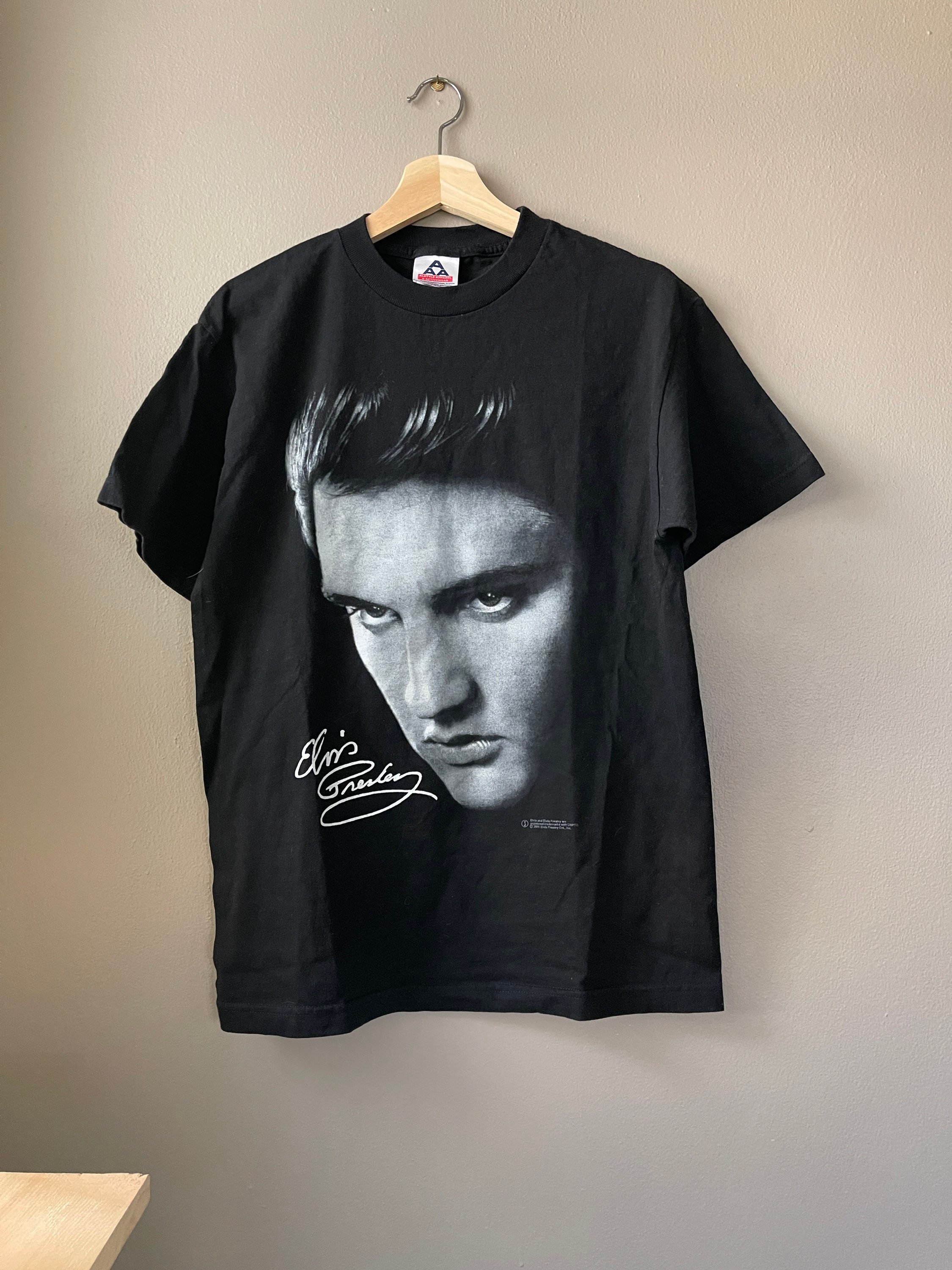 elvis presley graphic tee