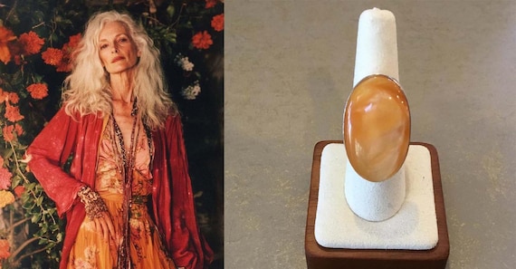 Make a Statement! Vintage Silver Tone Ring with L… - image 1