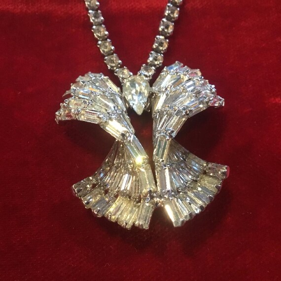 Spectacular and Unusual Vintage Silver Tone 3-D R… - image 10