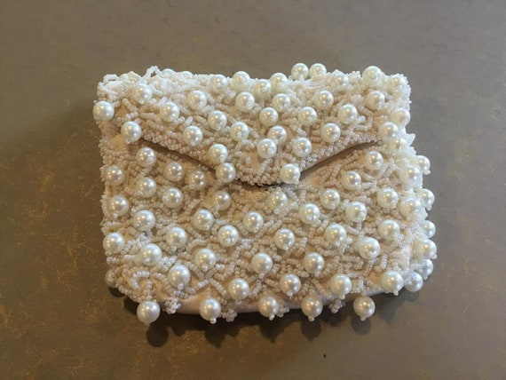 Lovely Vintage Ivory Satin Beaded Coin Purse with… - image 3