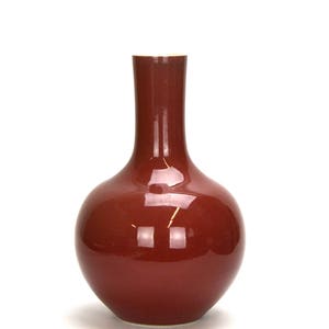 An Elegant Fully Red Glazed Body Chinese Qing Yongzheng Style Globular Porcelain Vase