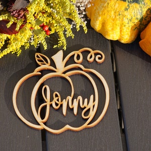 Thanksgiving table decor thanksgiving decorations ideas thanksgiving place cards pumpkin place cards Thanksgiving Table Settings image 8