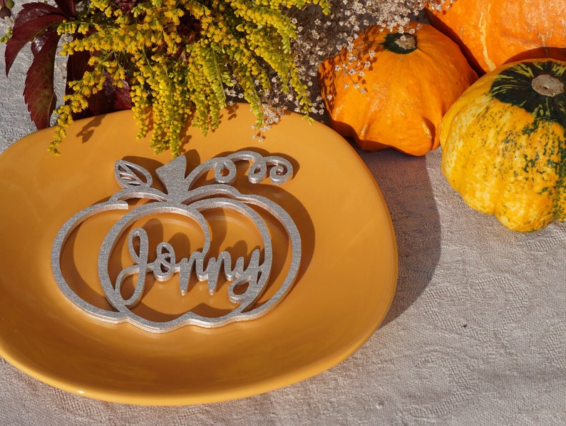 Thanksgiving table decor thanksgiving decorations ideas thanksgiving place cards pumpkin place cards Thanksgiving Table Settings image 5