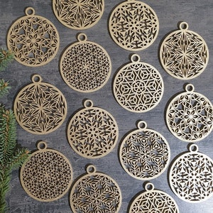 Christmas Baubles 3 in or 4 in wood Snowflake Wood Snowflake Ornaments 12 pack Style MIX Christmas Snowflake set Christmas tree decor