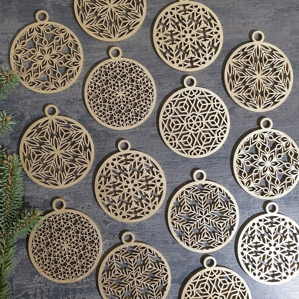 Christmas Baubles 3 in or 4 in wood Snowflake Wood Snowflake Ornaments 12 pack Style MIX Christmas Snowflake set Christmas tree decor