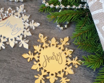 Op maat gegraveerde sneeuwvlokdecoratie Hangende kerstversieringen Op maat gemaakt kerstornament goud Gepersonaliseerd kerstdecor