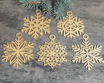Wood Snowflake Christmas decorations 3 in or 4 in wooden Snowflake Christmas Ornaments 12 pack Style MIX Christmas Snowflake set