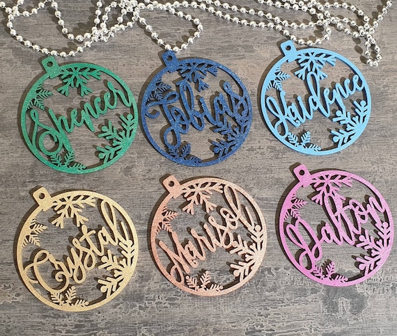 Custom Christmas Wood Personalized Christmas Ornament Christmas Decoration Gifts Family Gifts Holiday Ornament With Name Personalized Decor