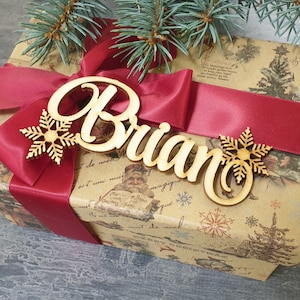 Etichette regalo di NATALE con nome e fiocco di neve tagliato al laser Etichette di NATALE PERSONALIZZATE etichette regalo di Natale in legno personalizzate Laser Cut Decor
